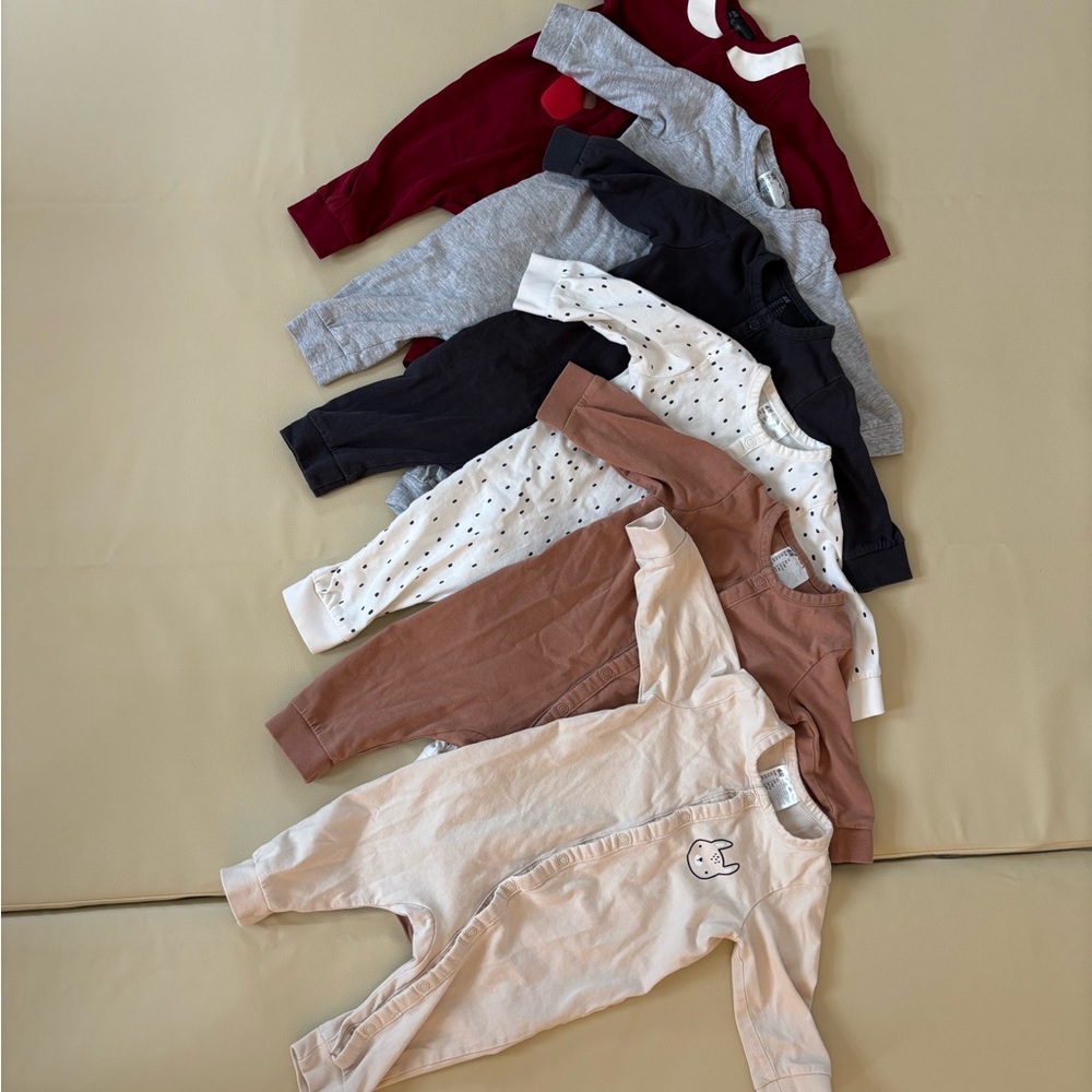 H&M Baby onesies (Set of 6)